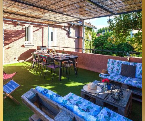 Appartement climatisé avec terrasse - Parking privé gratuit - Proche centre