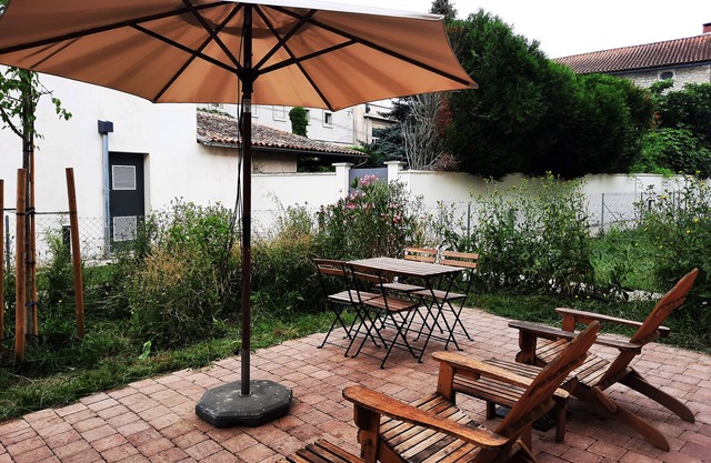 Appartement Contemporain Centre Angouleme Historique Avec Parking et Jardins
