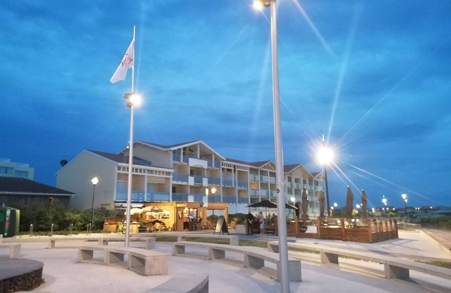 Appartement de 2 Chambres Face à L'océan