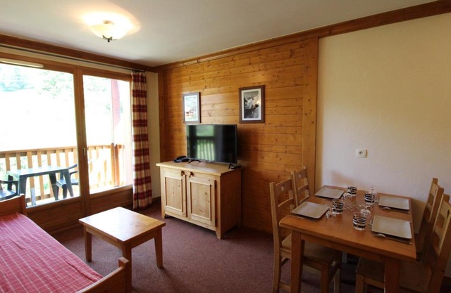 Appartement 4 pers. pied des pistes avec piscine et parking, Lanslebourg-Val Cenis - FR-1-508-251