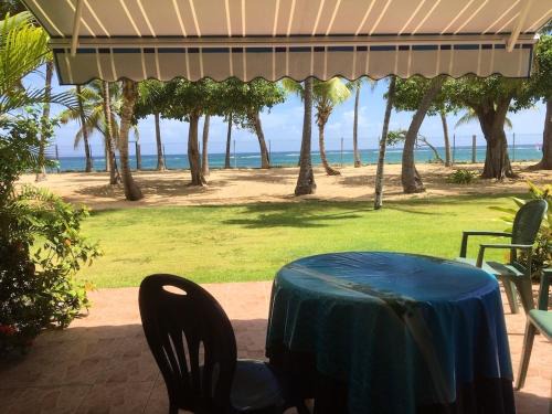 Appartement moderne avec vue sur la mer au Moule 38 m² - Terrasse.