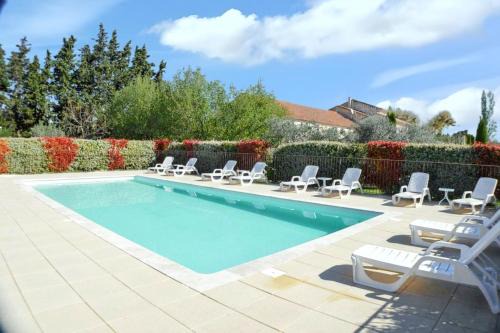Appartement spacieux à Monteux avec piscine partagée