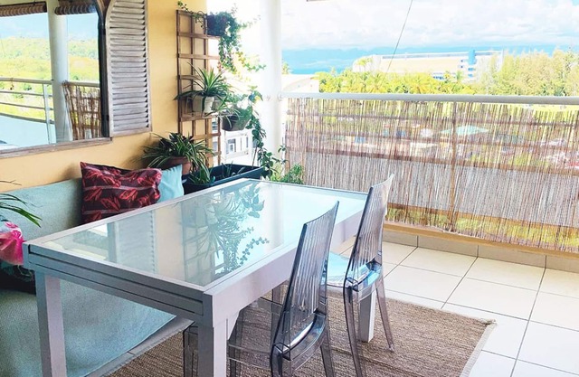 Appartement Spacieux Avec Terrasse, vue Mer, Proche des Plages