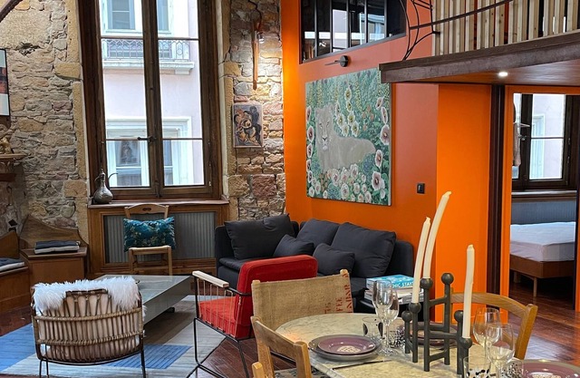 Appartement Typique "coeur de Lyon" Avec Ascenseur et Parking