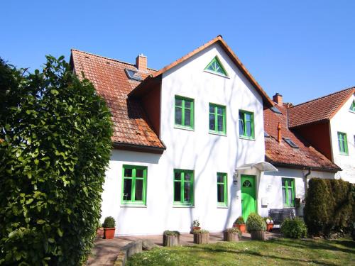 Appartementhaus Kranichblick, Breege, cleaning included