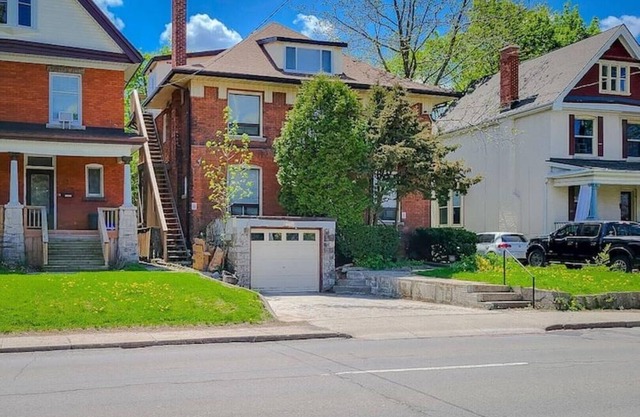 APPEX Studio APT with Fireplace AND Separate Ent