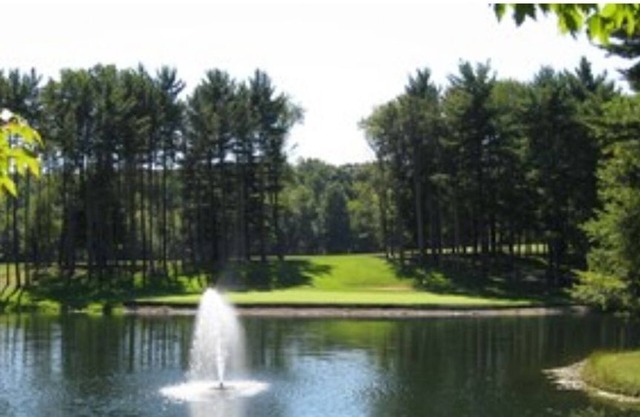 Apple Valley Lake, Pools and Beaches! Guest Passes available for a fee!