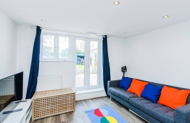 April Disc/Long Stay/Contractors