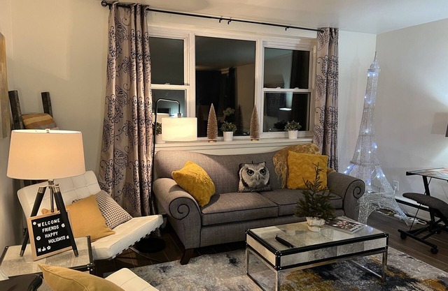 April in Paris Suite ~ One Bedroom Suite ~ Wortley Village - London Ontario