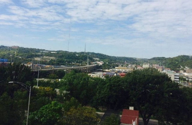 Apt #7 · Clean and Fabulous View Loft in OTR /UC