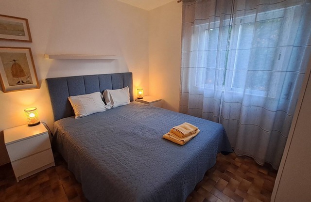 Apt. Castela 1 w/sea view in fisher village