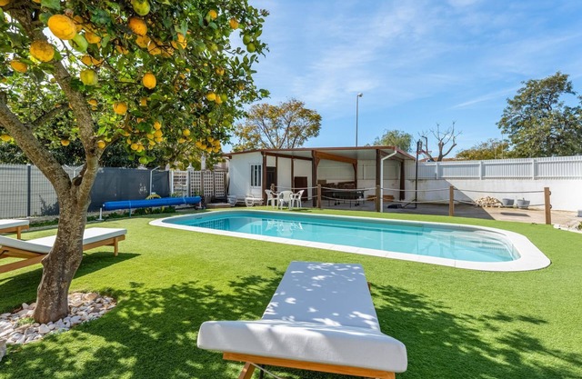 Apt T3 Luminoso c/Piscina Ferreiras by LovelyStay