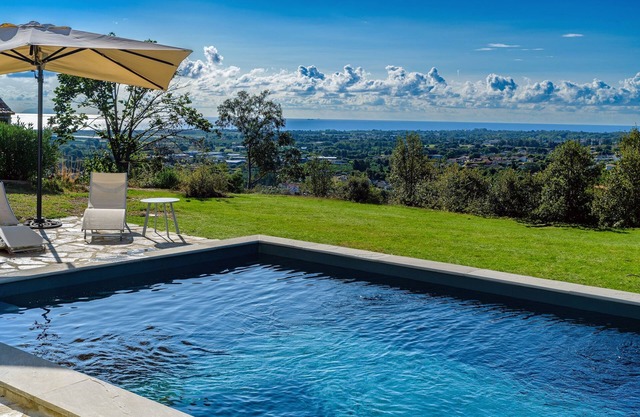 Architect-designed house with swimming pool, nestled in the heart of the Casinca scrubland,