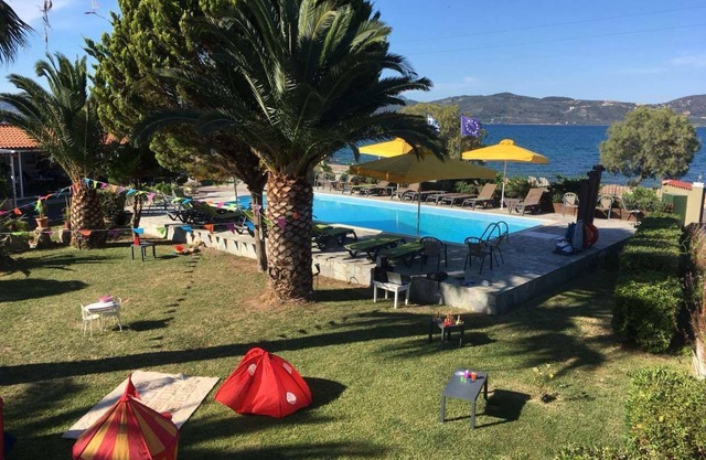 Ariadnes Holiday Accommodation II