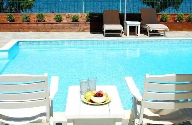 Ariadnes Holiday Accommodation