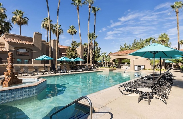 Arizona Like it should be! 2 Modern Units, Free Parking, Five Onsite Pools!