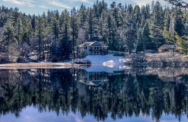 Arrowbear Lakehouse, Private 5BR-3BA, Deck, Sauna, Media/Game Rm
