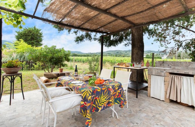 Art Beds & Garden 9 beds between the sea, thermal baths, and the Tuscan countryside