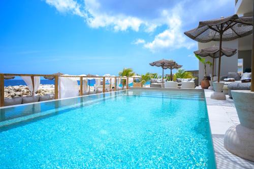 Art Hotel Curacao - Adults Only