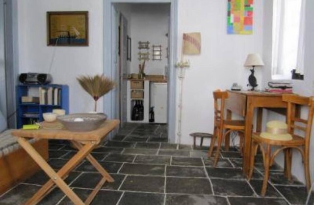 Artemonas: House with character