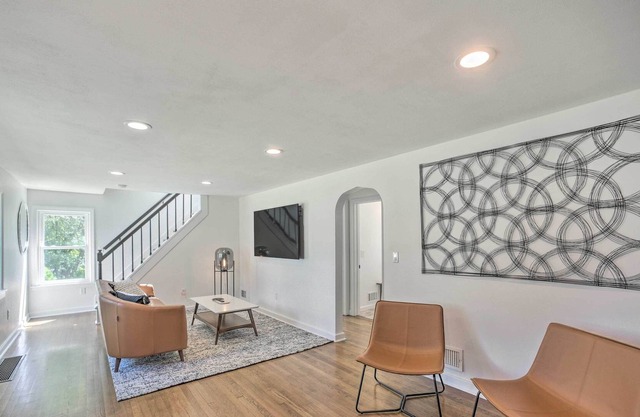Artsy Upstate Getaway w/ Huge Private Yard!