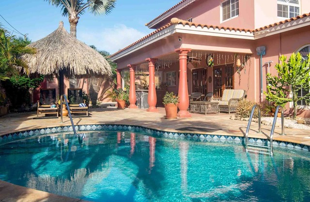 Aruba Sully Villa, 4BR house w/Private Pool!