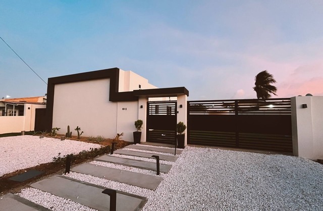 ARUBINI 1-bedroom apartment with perfect location close to everything