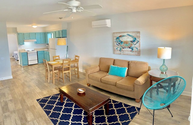 Atlantic Oasis, less than 1 block to the beach! Private & Spacious, Full Kitchen