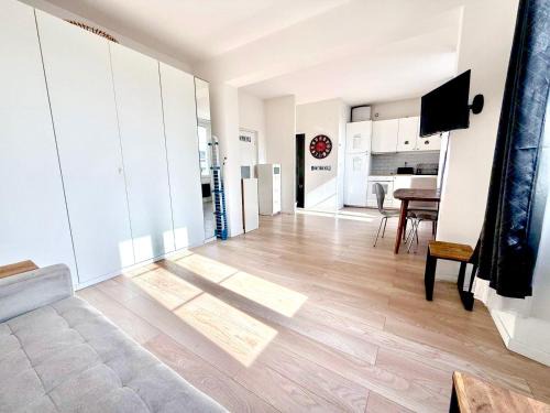 Atlas Home