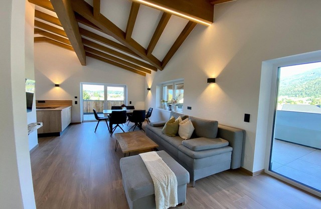 Attic Apartment in Saalfelden near Ski Slopes