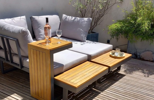 Atypique ! Studio Donnant sur une Charmante Terrasse Tropézienne