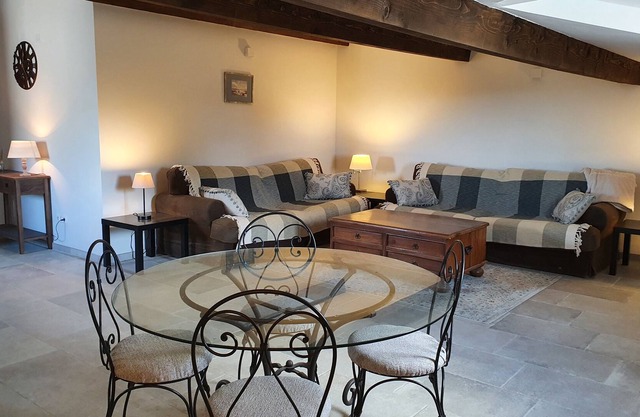 'Au Coeur des Vignes' - private apartment & garden