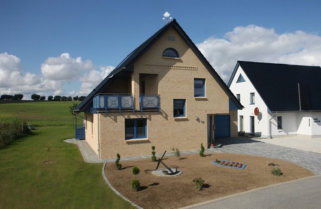 'AufReede' Exclusive holiday home with garage, sea view, loggia, terrace
