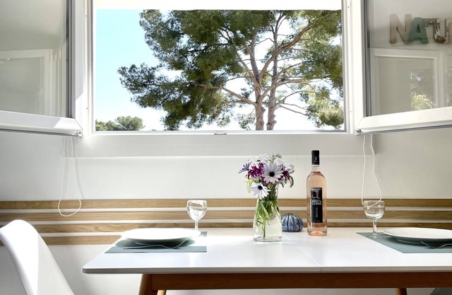 Auguière East, house in the heart of the vineyards