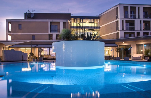 Aura Hotel - Adults Only