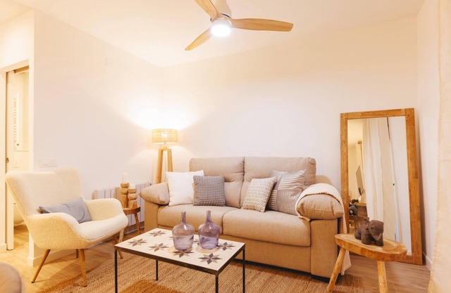 Auriga - Holiday Apartment in Girona | Bravissimo