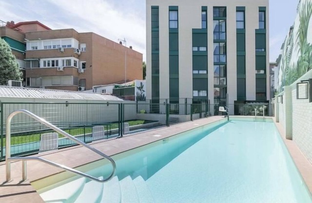 Aurora Stays by Charming II, Apartment for 4 with free parking