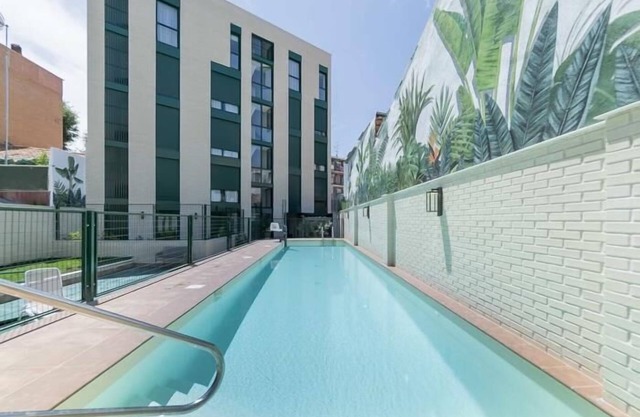 Aurora Stays by Charming XII, Apartment for 4 with free parking