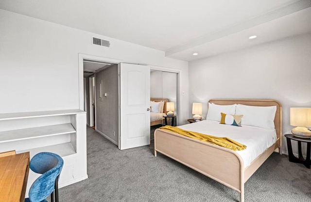 Austin Loft Retreat | Pet-Friendly Comfort | Balcony w/City Views