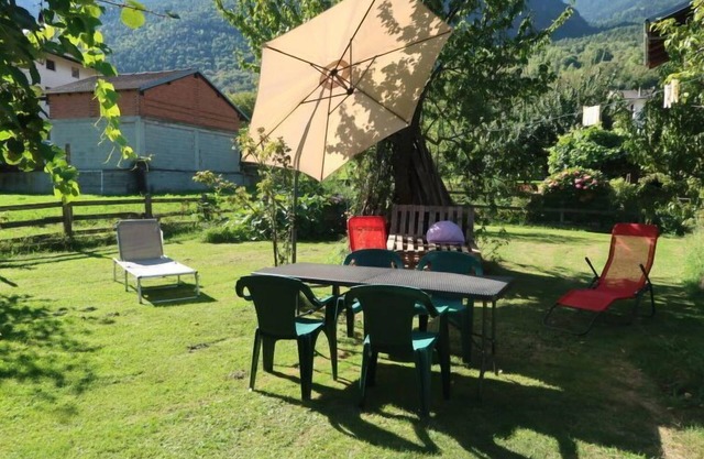 Aux Oiseaux by Interhome