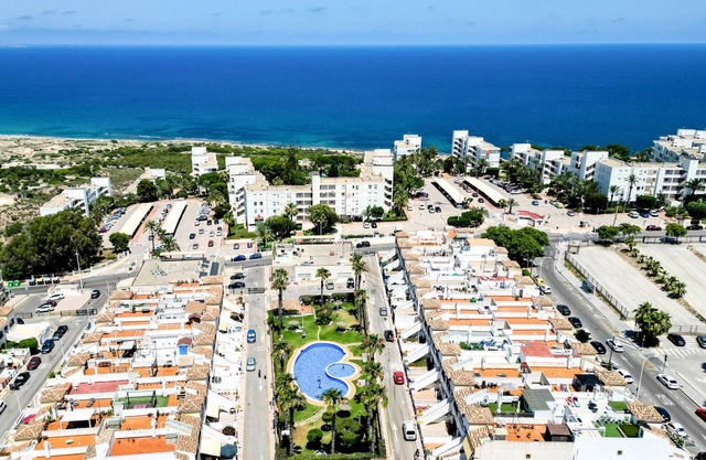 Awesome apartment in Santa Pola