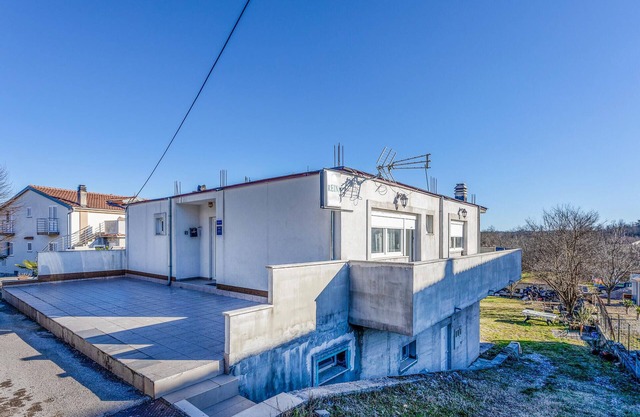 Awesome apartment in Kastav