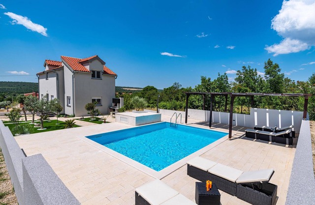 Awesome home in Ribnica - Krusevo