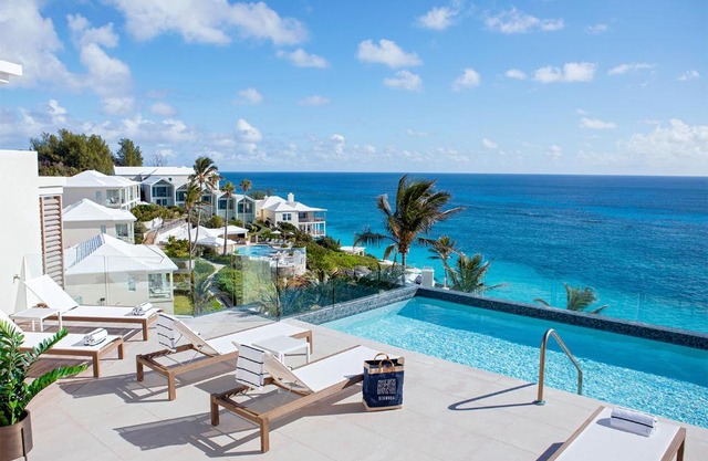 Azura Bermuda