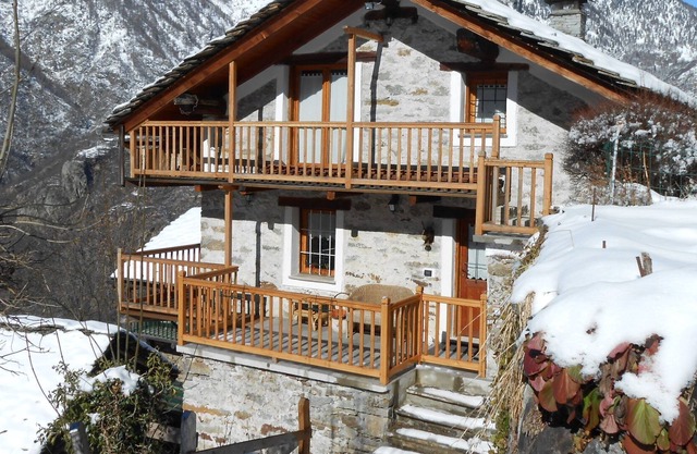 B&B Mont Mars, charming property at the foot of the Mont Mars Nature Reserve