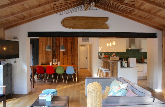 B31 Attractive single storey house Large garden and beautiful terrace 4 bedrooms