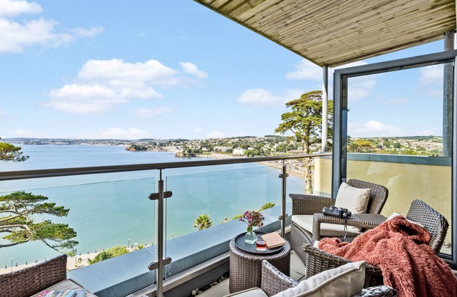 B6 Masts - Apartment with Sea Views