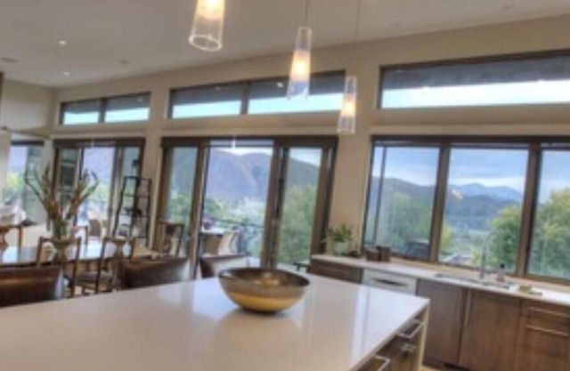 Back on the market and available for monthly or weekly winter rentals