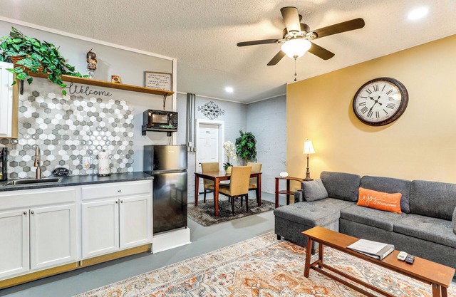 Backyard Oasis w/Pool: Sunny Sumter Studio!