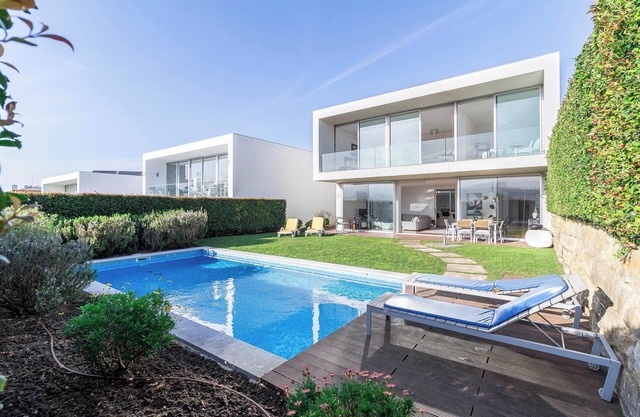 Bacuri White Villa, Lourel, Sintra